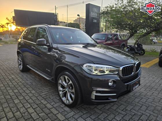 BMW X5 3.0 4X4 30D I6 TURBO DIESEL 4P AUTOMÁTICO BMW X5 3.0 4X4 30D I6 TURBO DIESEL 4P AUTOMÁTICO
